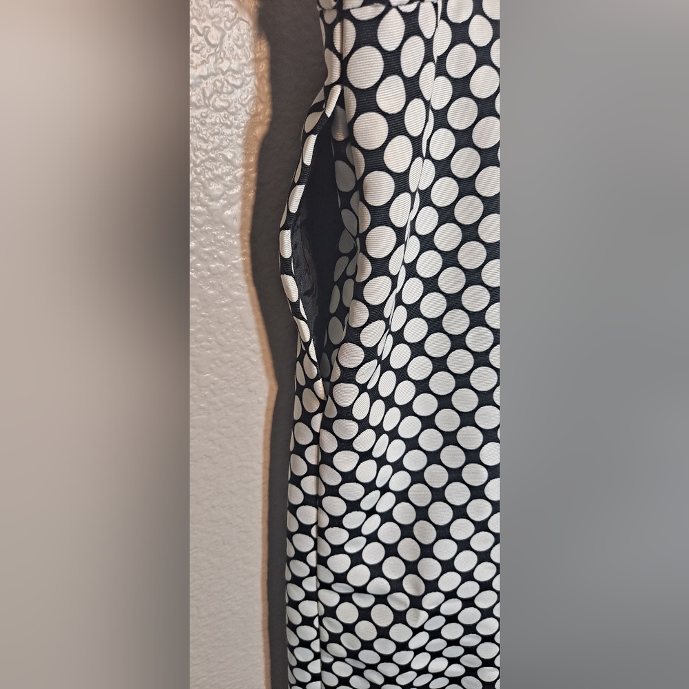7th Ave New York & Company Skirt with pockets || Size 14 || Black & White💖 - Picture 4 of 6